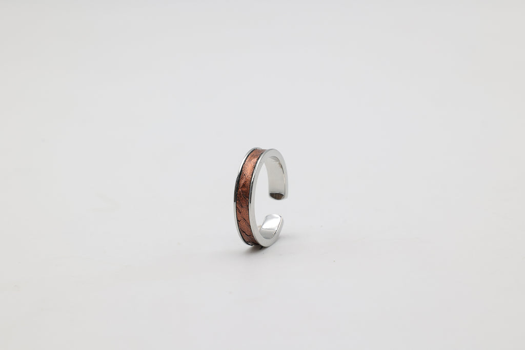 Bague réglable en acier inoxydable avec du cuir marin couleur cuivre roxane atelier