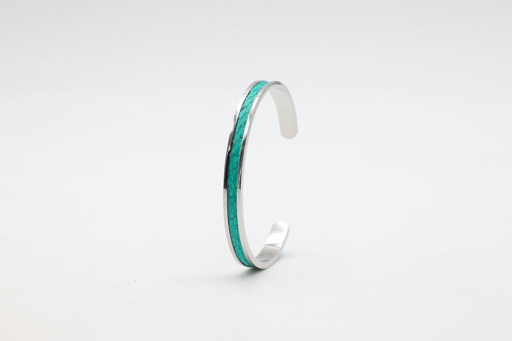 Bracelet réglable en acier inoxydable avec du cuir marin couleur turquoise roxane atelier